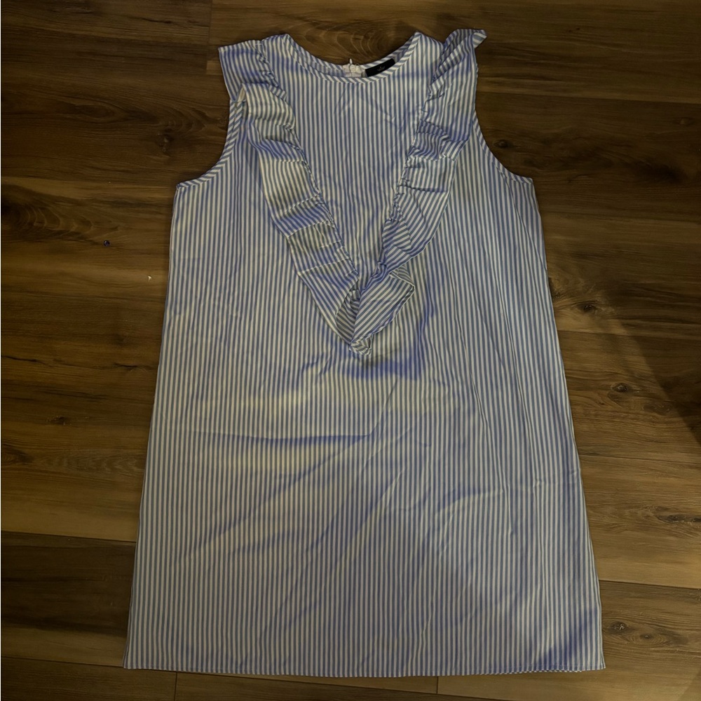 Nursing Queen dress! NEVER worn!